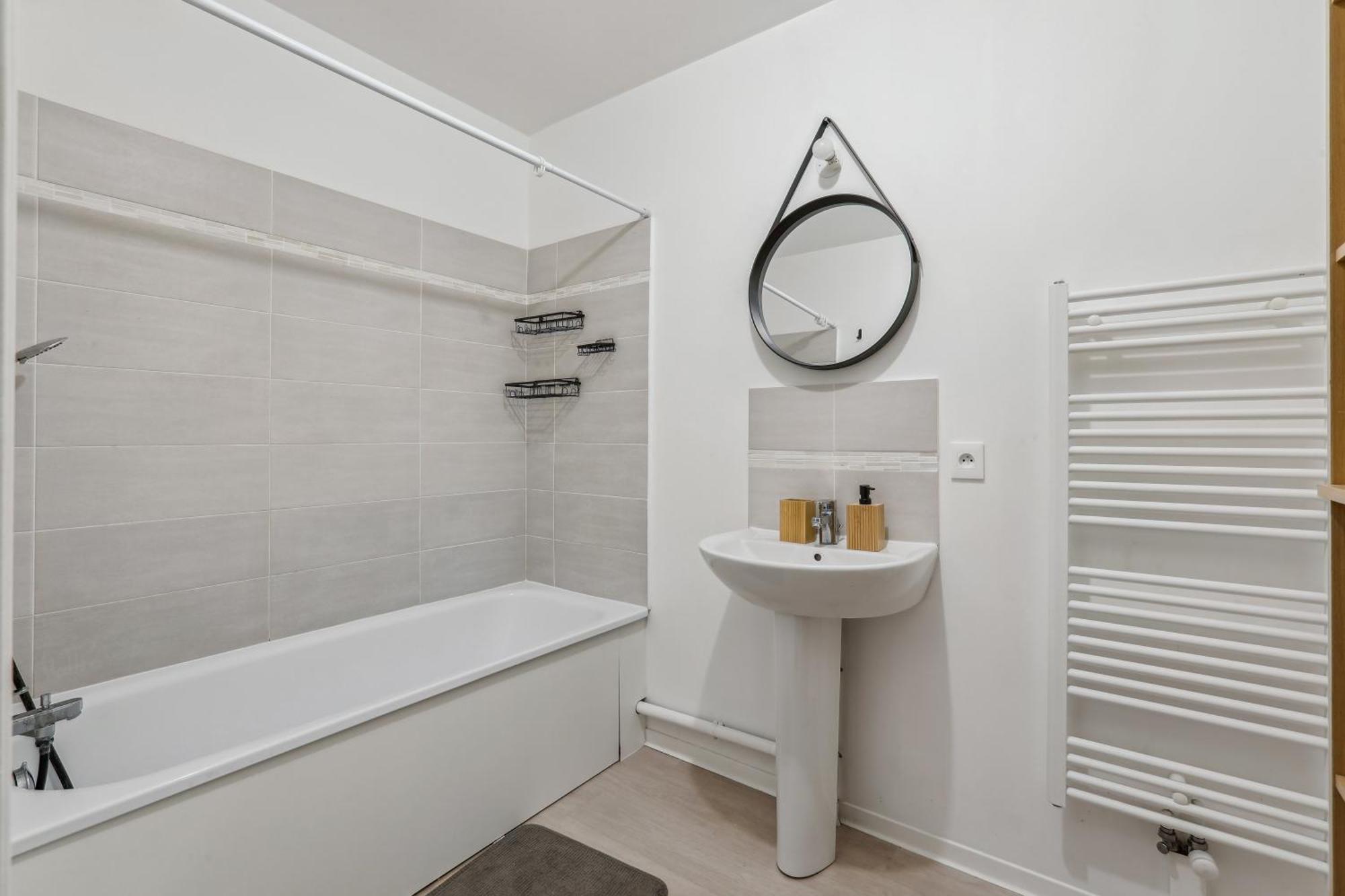 Chic Apart With Terace And Parking Rouen Exterior photo